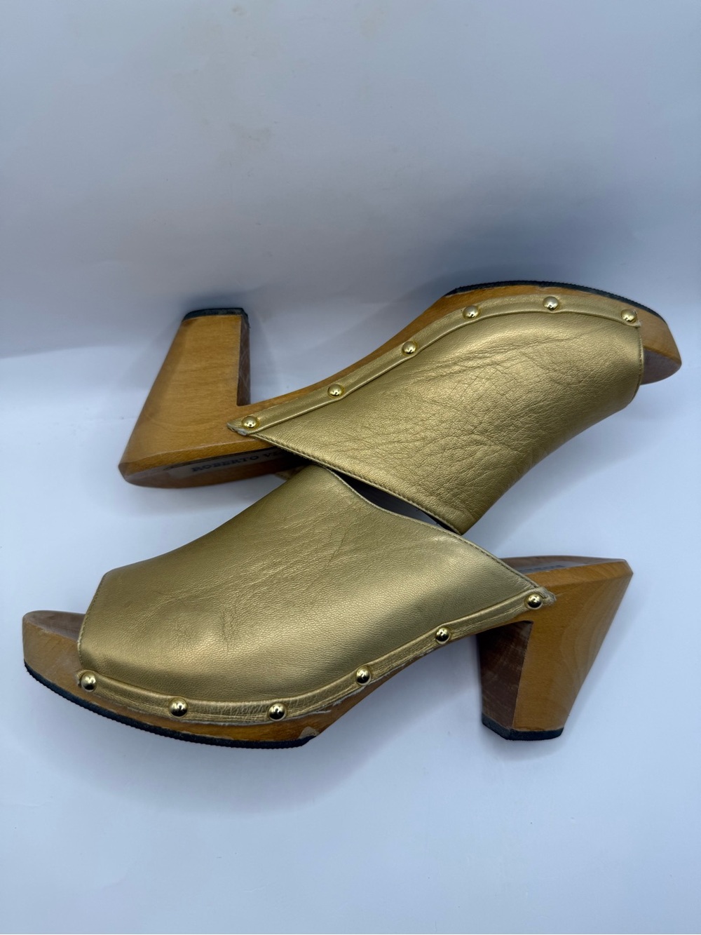 Women’s Vintage Roberto Vianni Italy Gold Leather Stud Wooden Clogs Mules Heels